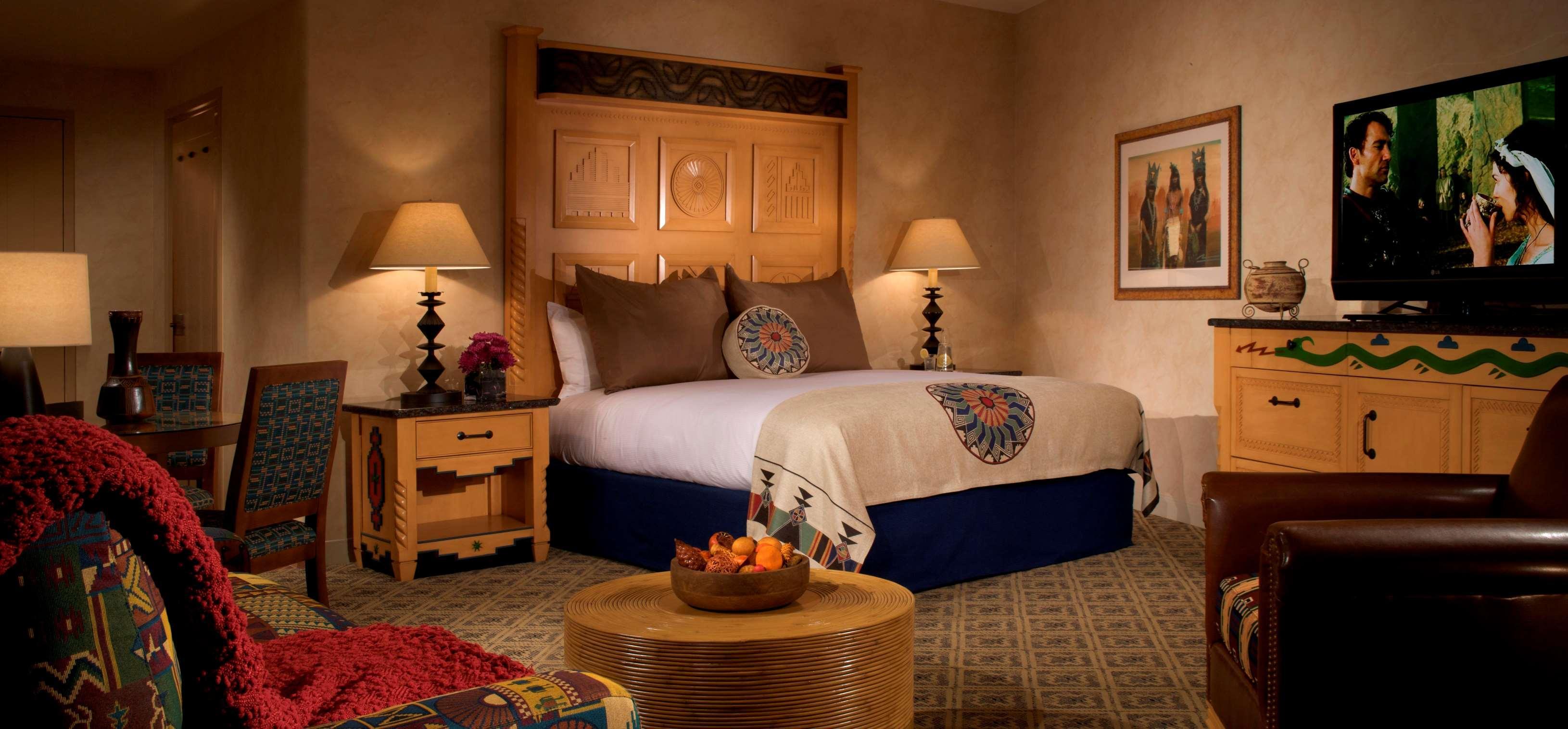 Hilton Santa Fe Buffalo Thunder Pojoaque Room photo