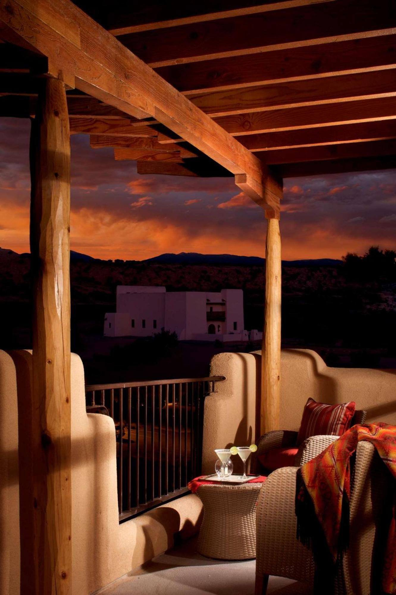 Hilton Santa Fe Buffalo Thunder Pojoaque Exterior photo